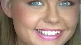 புண்டையில் முதிர்ந்த செக்ஸ் வெள்ளரி - 2022-03-04 18:48:08