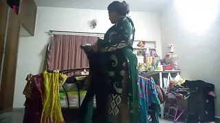 சேவல் உறிஞ்சும் திருநங்கை ஆபாச ராணி - 2022-04-22 02:39:39
